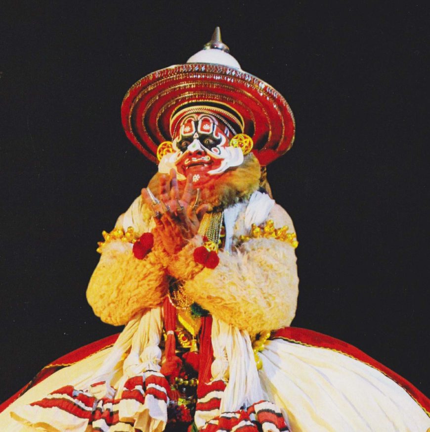Hanuman in Kathakali dance (photo: Gokul Krishna Raja, CC BY-SA 4.0)