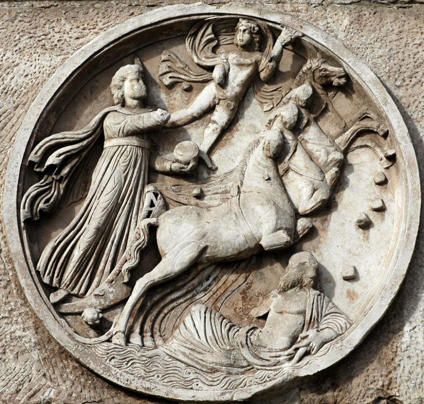 Tondo with Sun God, c. 315 C.E., marble frieze (Arch of Constantine, Rome)