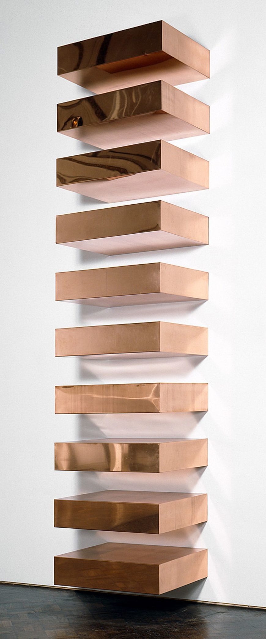 Donald Judd, Untitled, 1969, ten copper units, each 22.9 x 101.6 x 78.7 cm with 22.9 cm intervals (Guggenheim Museum, New York)
