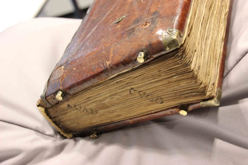 Late medieval bookbinding with "feet," BUR MS Q 1, c. 1100 (University Library, Leiden; photo: Erik Kwakkel)