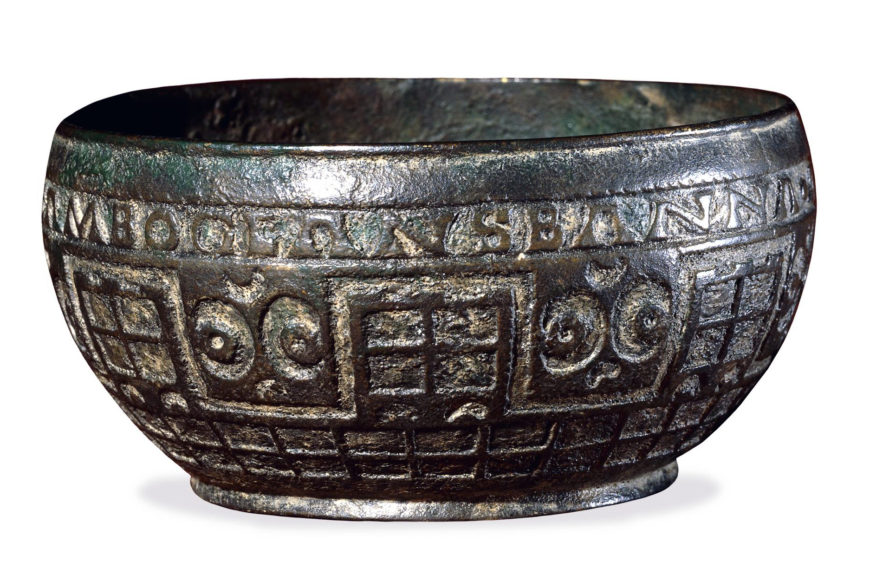 electrotype copy of bronze bowl found at Roman Villa showing Hadrian's Wall, found Froxfield (Wiltshire), England, copper alloy, 9 cm in diameter (© Trustees of the British Museum)