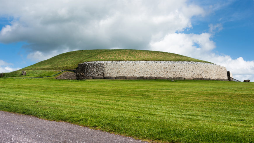 Newgrange, c. 3200 B.C.E., Brú na Bóinne, County Meath, Ireland
