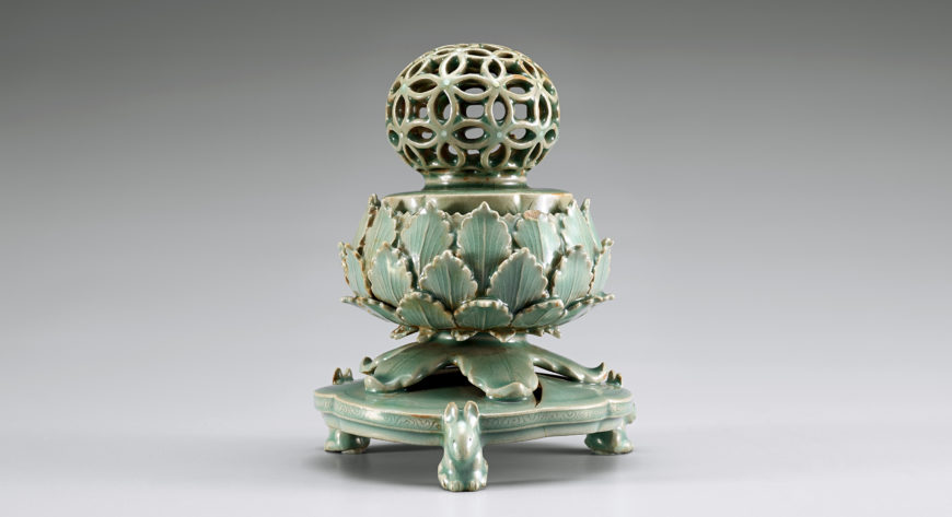 Celadon incense burner with lotus-shaped bowl and openwork geometric design, 12th century (Goryeo), 15.3 cm high, National Treasure 95 (National Museum of Korea)