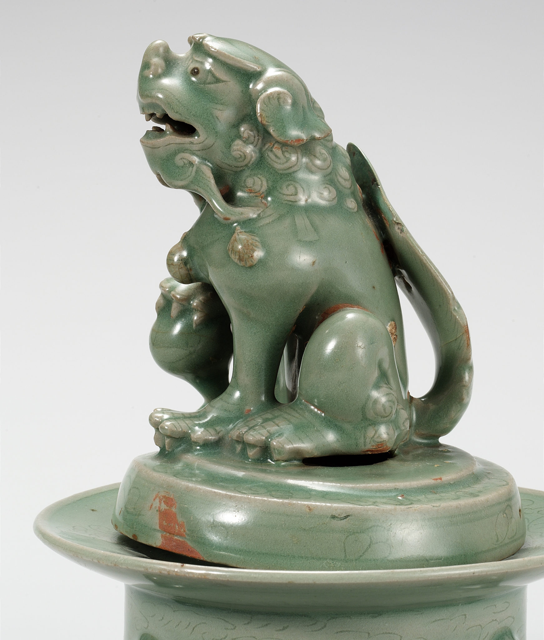 Smarthistory Celadon incense burner with lion cover and celadon