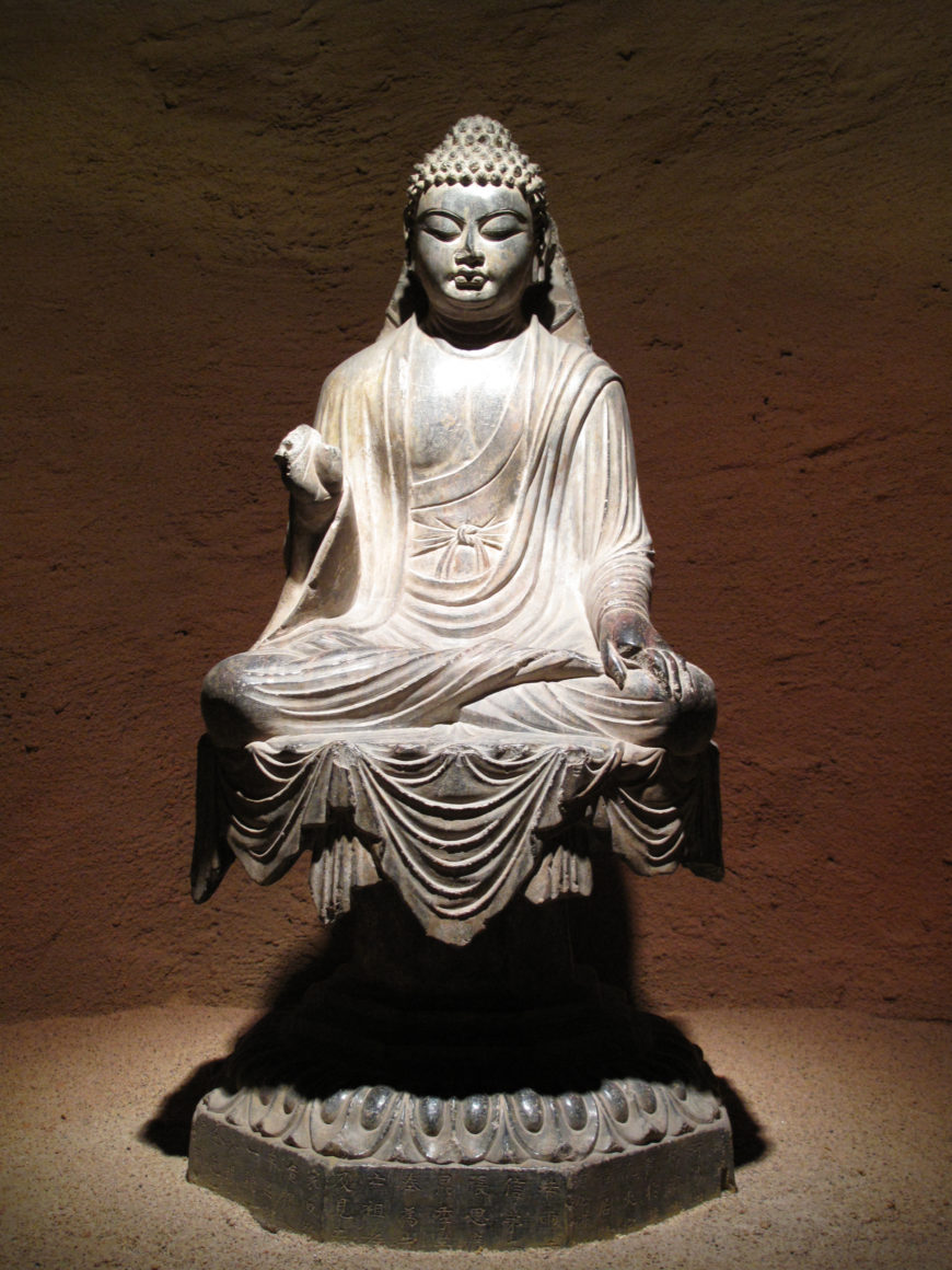 Shakyamuni Buddha, 703 C.E. (Tang dynasty) (Shanxi Museum; photo: Michael Gunther, CC BY-SA 4.0)
