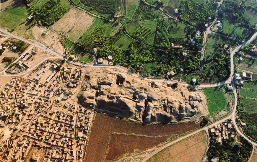 Tell es-sultan, Jericho archaeological site from the air (photo: public domain)