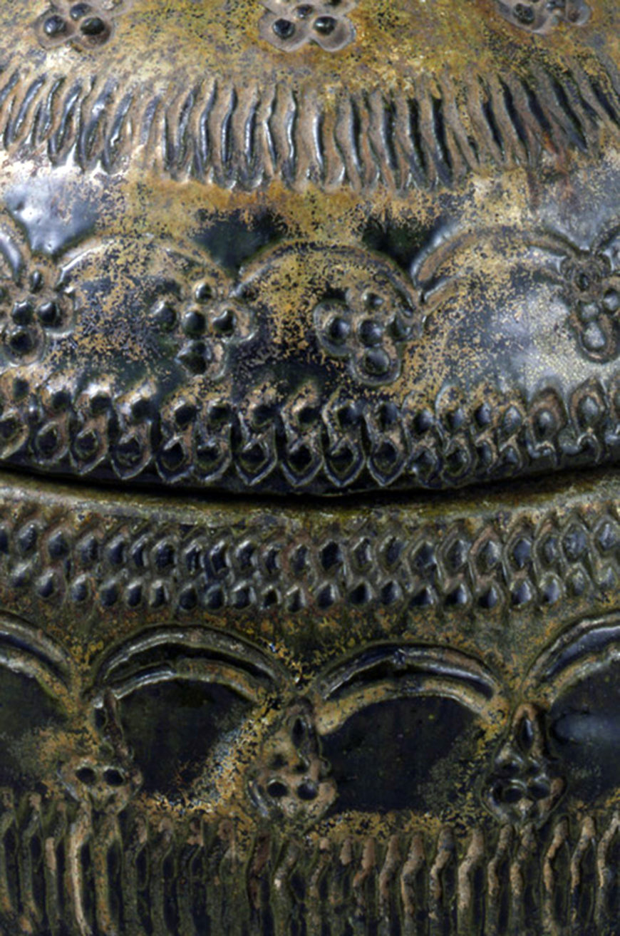Detail of surface, funerary urn, 9th century (Unified Silla), 16.4 cm high, attributed to Gyeongju, National Treasure 125 (National Museum of Korea; photo: Cultural Heritage Administration of the Republic of Korea)