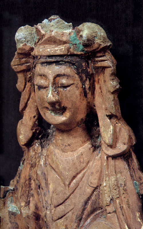 Detail, gilt-bronze bodhisattva, mid-6th century (Baekje Kingdom), 11.2 cm high, Treasure 330 (National Museum of Korea; photo: Cultural Heritage Administration of the Republic of Korea)