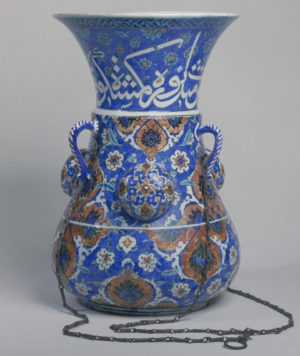 Mosque Lamp from the Süleymaniye Complex, Istabul, Turkey, c. 1557, Ottoman, fritware, polychrome underglaze painted, glazed (Victoria and Albert Museum)