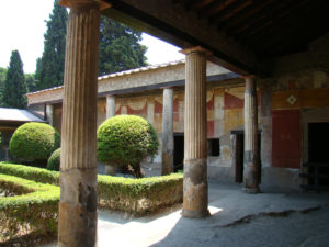 Peristyle, Casa della Venere in Conchiglia, Pompeii (Photo: F. Tronchin/Warren, BY-NC-ND 2.0)