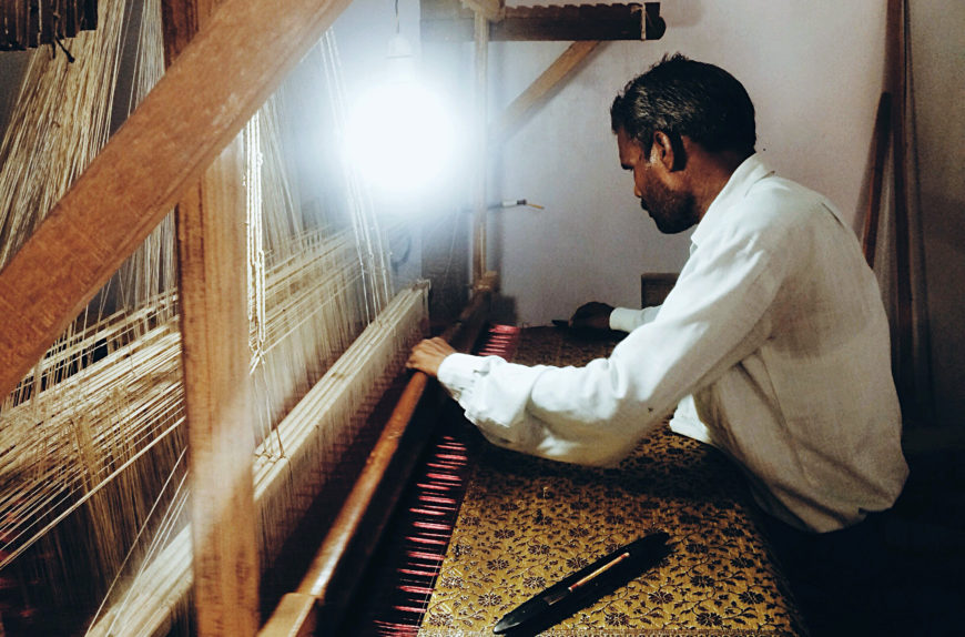 Weaver producing a Banarasi brocade sari on a jacquard loom (photo: Unstable.atom, CC BY-SA 4.0)