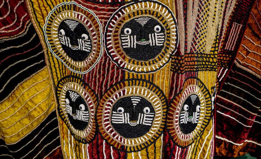 Ceremonial robe (agbádá ìlèkè), late 19th–early 20th centuries, unrecorded Yorùbá artists; Akúré, Ondo region, Nigeria, velvet, cotton, glass beads, 50 x 104 ½ inches (Newark Museum of Art)