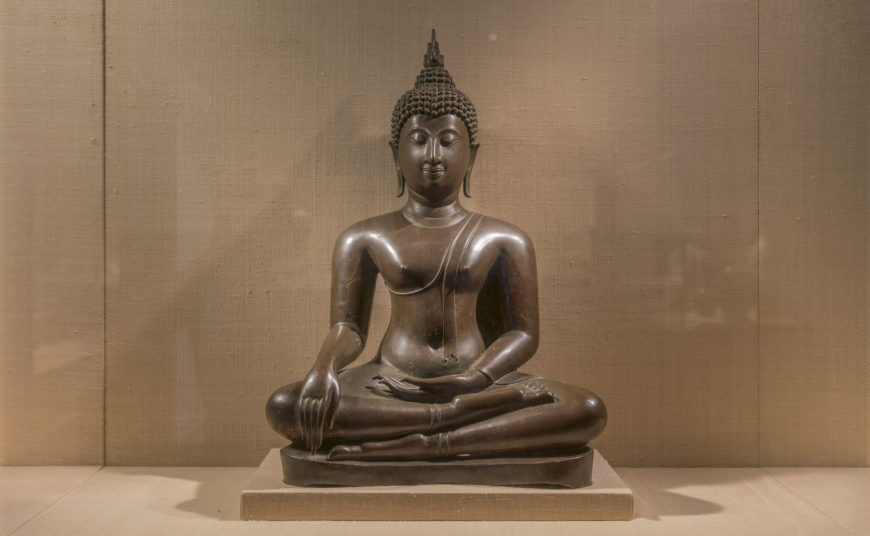 Seated Buddha, 15th century (Thailand, Sukhothai style), bronze, 68.6 x 48.9 cm (The Metropolitan Museum of Art; photo: Steven Zucker, CC BY-NC-SA 2.0)