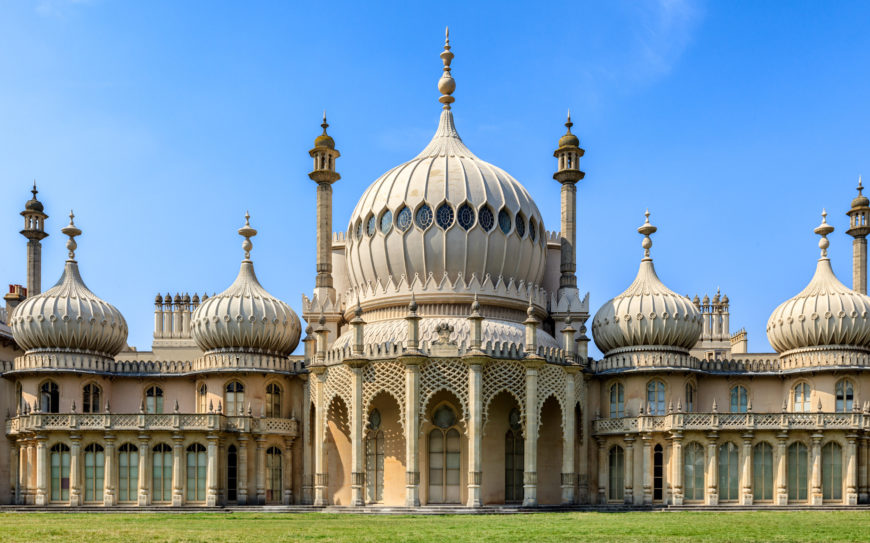 John Nash, Royal Pavilion, Brighton, England, 1815–23 (photo: Qmin, CC BY-SA 3.0)