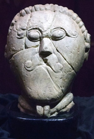 Celtic sculpture of a man with mustache and torc, c. 200 B.C.E., stone, 23.4 cm high, found at Mšecké Žehrovice in 1943 (National Museum, Prague; photo: Zde, CC BY-SA 4.0)