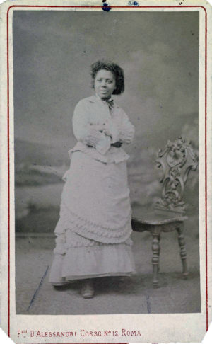 Portrait of Edmonia Lewis, c. 1874–76, photograph by Fratelli d'Alessandri in Rome, Italy, albumen print mounted as a carte de visite on card, 10.16 x 6.35 cm (The Walters Art Museum)