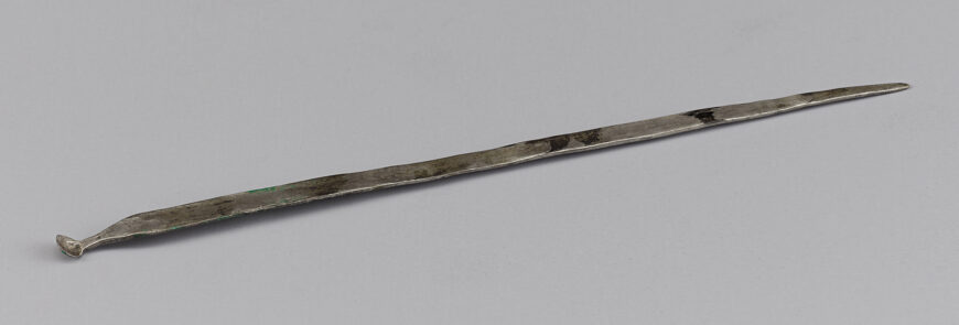 Silver tool, 1391 (Goryeo Dynasty), 15.5 cm long, Treasure 1925 (National Museum of Korea)