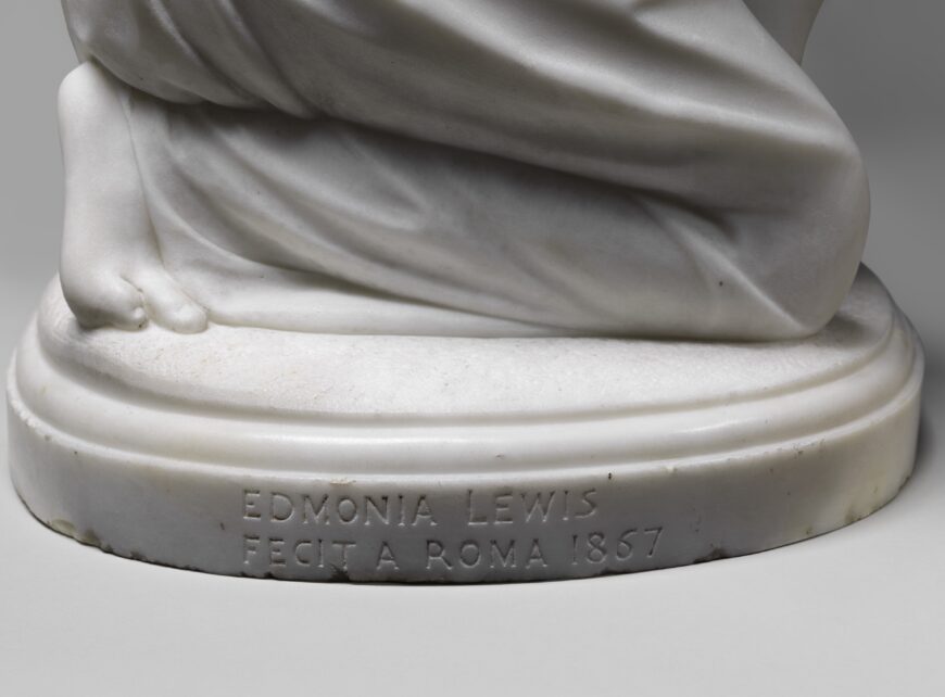 Close up of base. Edmonia Lewis, Forever Free (detail), 1867, Carrara marble, 106 x 57.2 cm, 31.4 cm in diameter (Howard University Gallery of Art, Washington, D.C., photo: © The Metropolitan Museum of Art. Image source: Art Resource, NY)