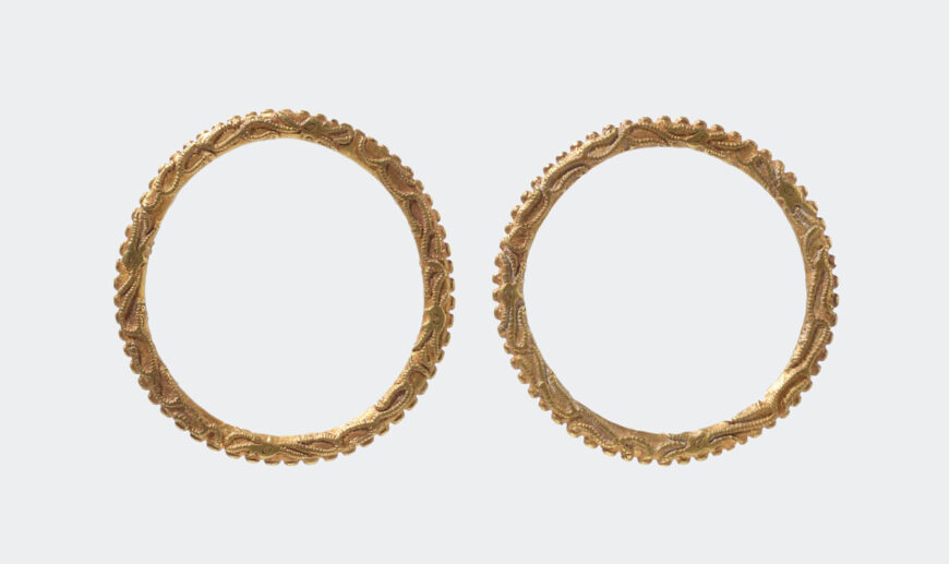 Gold bracelets, Silla Kingdom, Three Kingdoms Period, gold, Treasures 454 (The National Museum of Korea)
