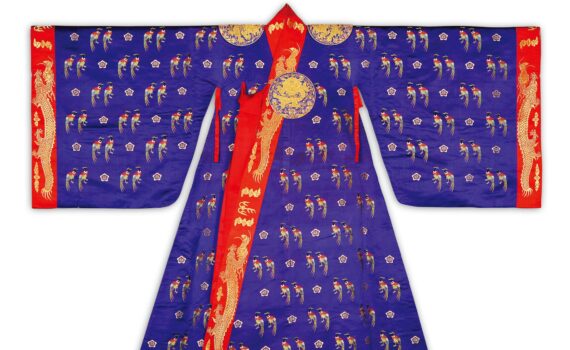 <i>Jeogui</i>, the most formal ceremonial robe of the Joseon queens
