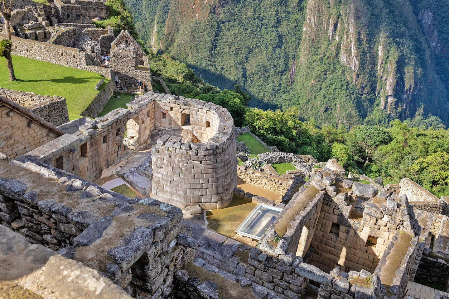 Observatory seen from above, Machu Picchu, Peru, c. 1450–1540 (photo: Brian Jeffery Beggerly, CC BY 2.0)