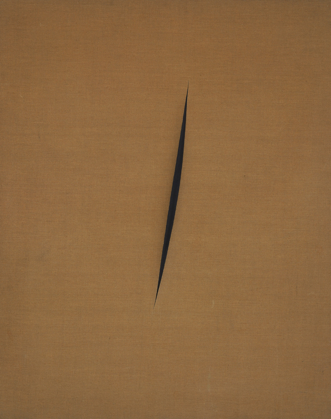 Lucio Fontana, (Spatial Concept: Expectations), 1960, slashed canvas and gauze, 100.3 x 80.3 cm (MoMA, New York) © Fondation Lucio Fontana