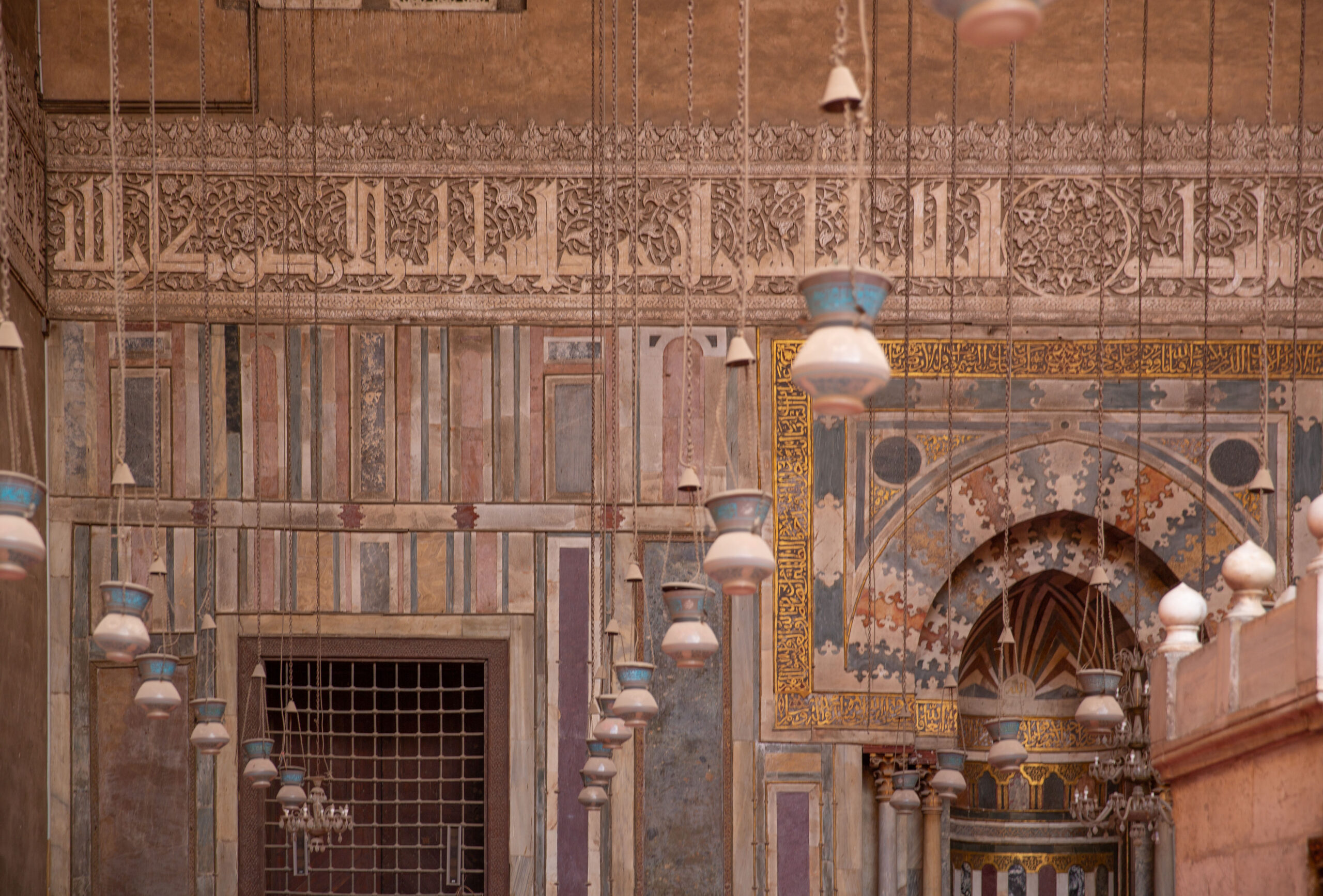 Modern glass lamps hanging in the sultan Hassan mosque, 14th century, Egypt (photo: Ariel Fein, CC BY-NC-SA 2.0)