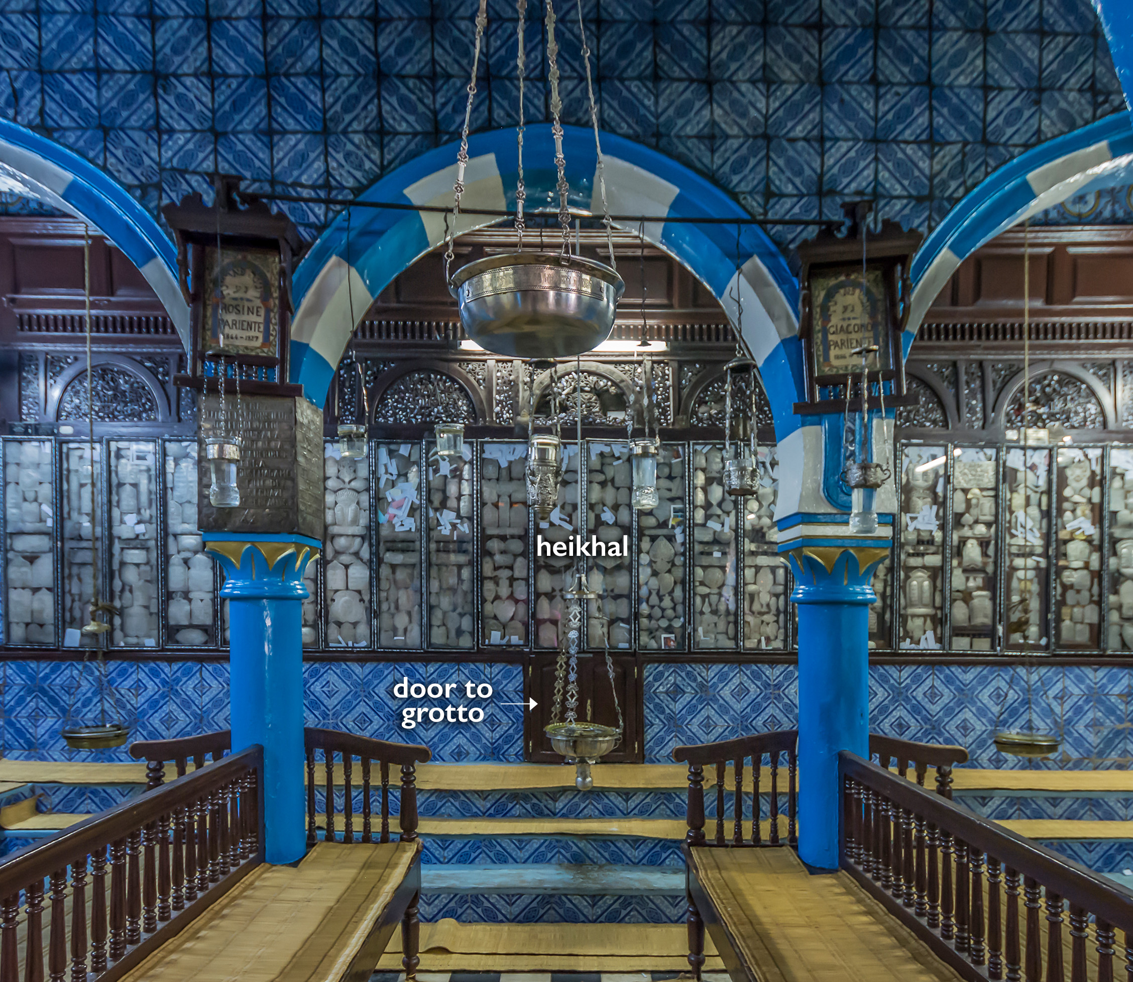 Heikhal, Ghriba synagogue, 19th century, Djerba, Tunisia (photo: IssamBarhoumi, CC BY-SA 4.0)