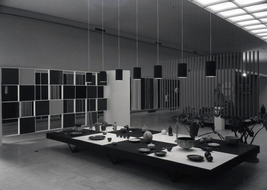 Olga de Amaral studied in the graduate program at Cranbrook during the 1954–55 academic year. Cranbrook Academy of Art graduate degree exhibition, displaying textiles and ceramics, 1955 (photo: © Harvey Croze, courtesy of Cranbrook Archives, Cranbrook Center for Collections and Research)