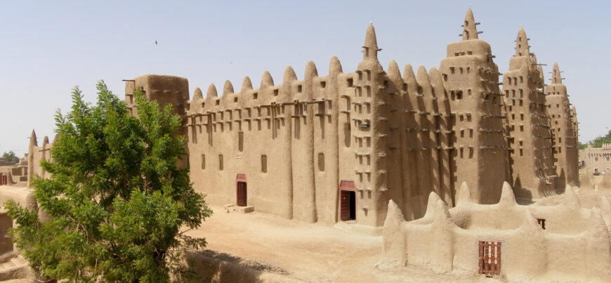 Great Mosque of Djenné, Mali, 1907 (photo: BluesyPete, CC BY-SA 3.0)