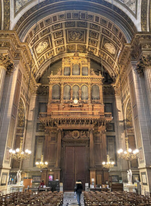 Pierre-Alexandre Barthélémy Vignon, completed by Jacques-Marie Huvé, interior (narthex) of the Church of La Madeleine, Paris 1807–45, 108 m x 43 m (Photo: Cmcmcm1, CC BY-SA 4.0)