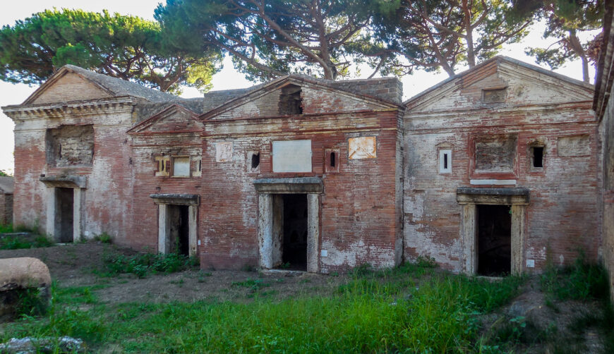 Necropolis, Isola Sacra, north of Ostia (photo: isafmt, CC BY 2.0)