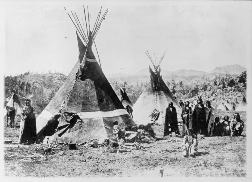 A Shoshone encampment in the Wind River Mountains, Wyoming, between 1880 and 1910, 12 x 17 cm (Library of Congress, Washington, D.C.)