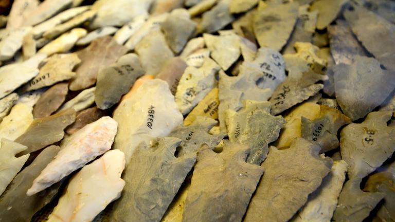 Stone spear tips found at Poverty Point (photo: Poverty Point World Heritage Site)