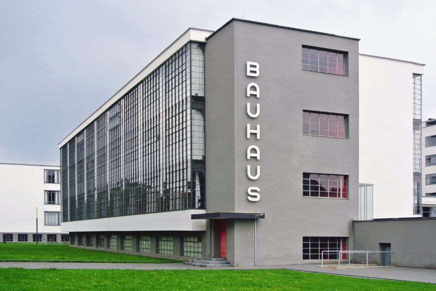 Walter Gropius, Shop Wing, Bauhaus building, Dessau, Germany, 1925–26 (photo: Spyrosdrakopoulos, CC BY-SA 4.0)