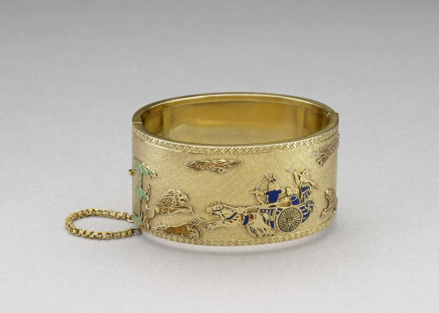 Assyrian-style Bracelet, 1872, gold and enamel, 3 x 6 cm, produced by Backes & Strauss Ltd (© The Trustees of the British Museum, London)