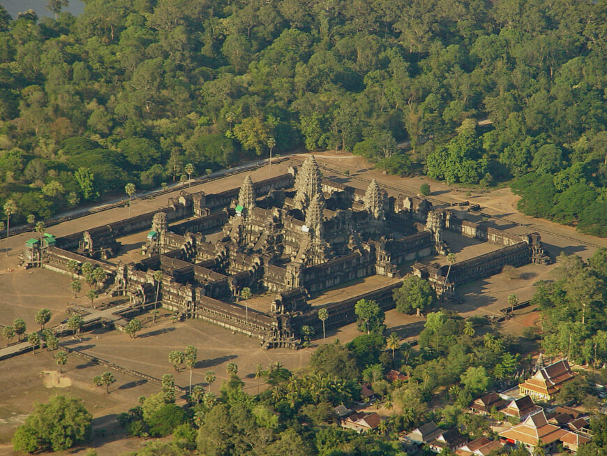 Aerial view, Angkor Wat, Siem Reap, Cambodia, 1116–50 (photo: Peter Garnhum, CC BY-NC 2.0)