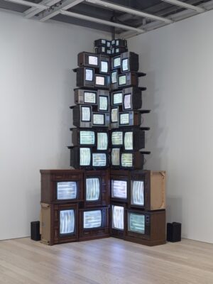 Nam June Paik, V-yramid, 1982, video installation, color, sound, with forty television sets (Whitney Museum of American Art, New York) © Nam June Paik Estate