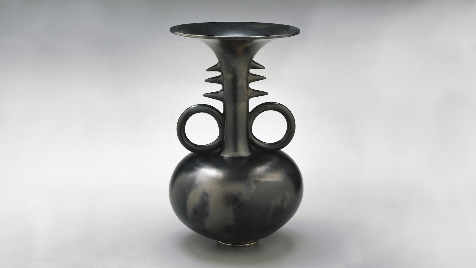What is ceramic art?