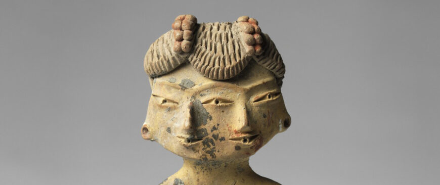 Double faces (detail), Double-faced female figurine, c. 1200–900 B.C.E. (early formative period, Tlatilco), ceramic with traces of pigment, 9.5 cm high (Princeton University Art Museum)