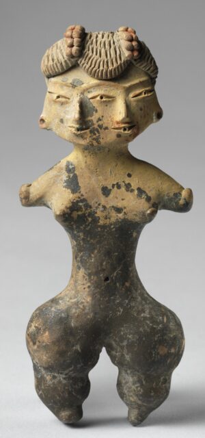 Double-faced female figurine, c. 1200–900 B.C.E. (early formative period, Tlatilco), ceramic with traces of pigment, 9.5 cm high (Princeton University Art Museum)