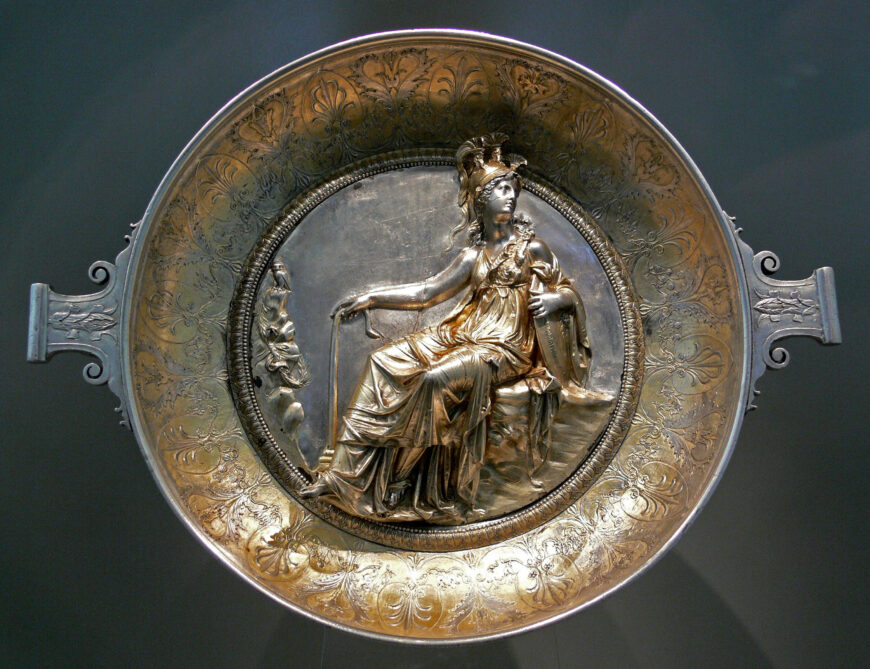 Bowl showing Minerva wearing a helmet, 1st century C.E., silver, 23.5 cm diameter, found at Hildesheim in 1868 (Antikensammlung, Berlin; photo: public domain)