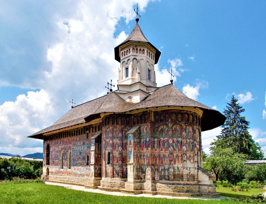 Church of the Annunciation, view from southeast, Moldovița Monastery, Moldavia, modern Romania, 1532–37 (photo: Nicu Farcaș, CC BY-SA 4.0)