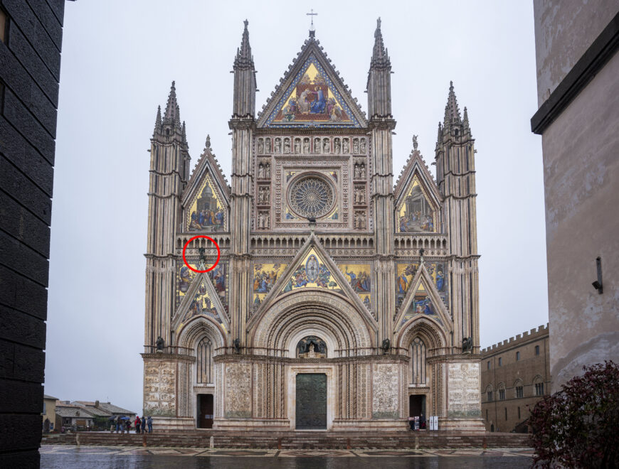Orvieto Cathedral façade with Saint Michael circled, Orvieto, Italy, begun 1290 (photo: Steven Zucker, CC BY-NC-SA 2.0)