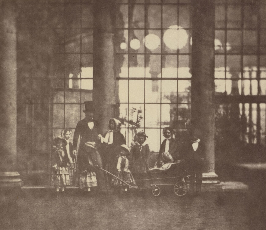 Roger Fenton, <em>Queen Victoria, Prince Albert and royal children at Buckingham Palace</em>, 1854, albumen print, 11 x 12.7 cm (Royal Collection Trust, London)