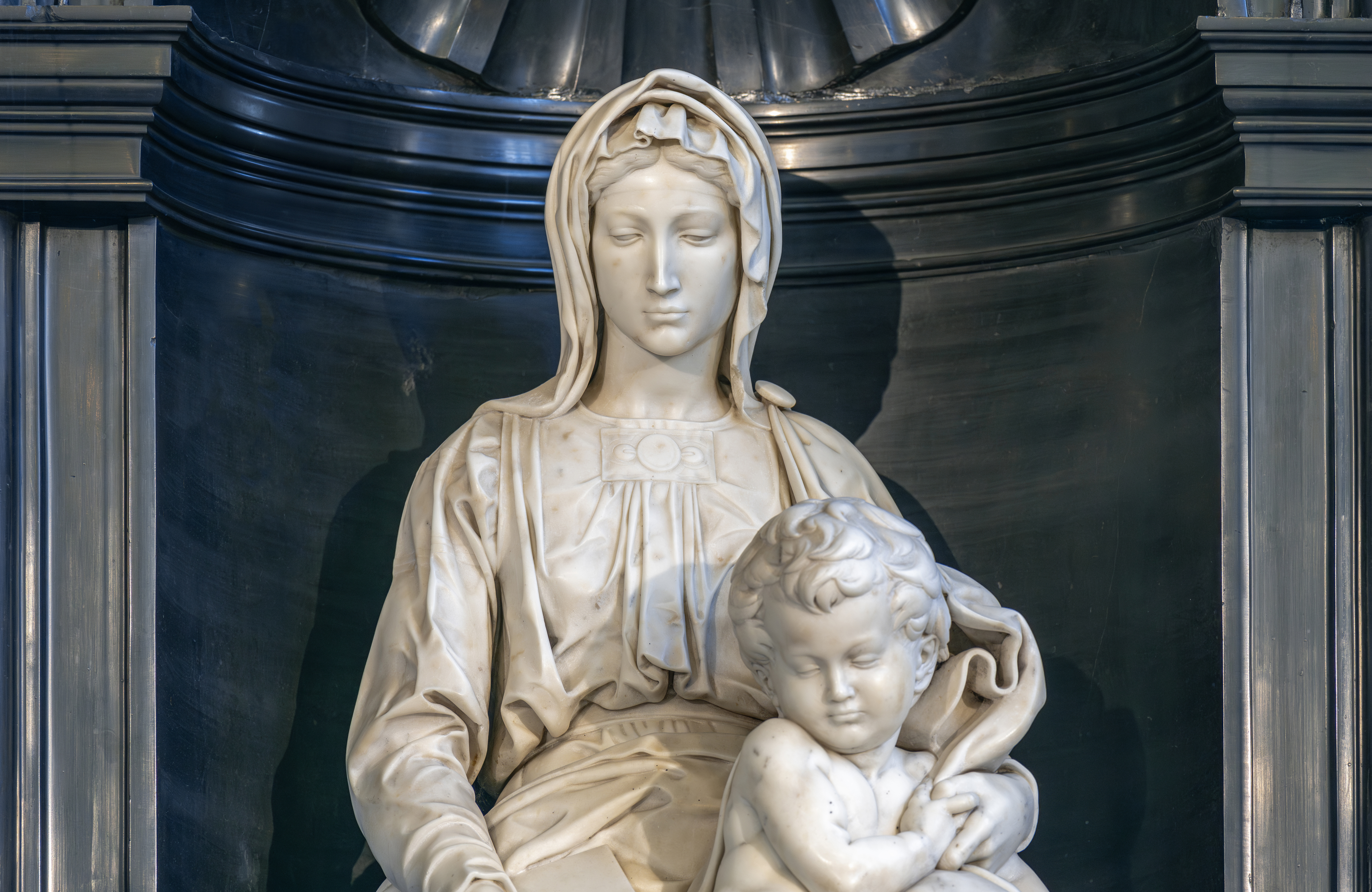 Michelangelo, <em>Bruges Madonna</em>