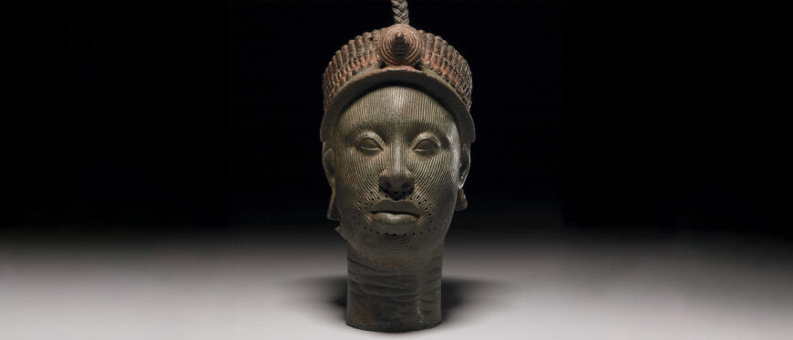 Ife head: Brass head of a ruler, 1300–1450, brass, made in Ife, 35 cm high (© Trustees of the British Museum)