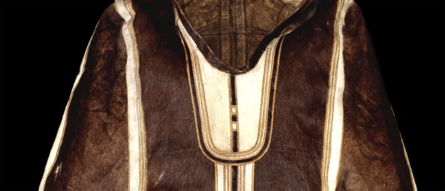 Girl’s caribou-skin parka, early 19th century (Inuit, West Greenland), 76 cm (© The Trustees of the British Museum, London)