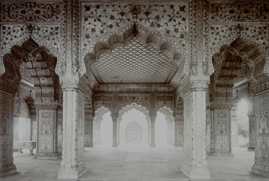 Photograph of the Diwan-i-Khas, Delhi, India, taken c. 1895–1915 (Rijksmuseum, Amsterdam)
