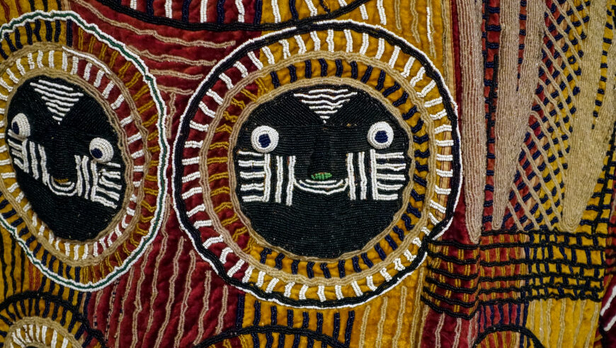 Beadwork (detail), unrecorded Yorùbá artists, Ceremonial robe (agbádá ìlèkè), late 19th–early 20th centuries (Akúré, Ondo region, Nigeria), velvet, cotton, glass beads, 50 x 104-1/2 inches (Newark Museum of Art; photo: Steven Zucker, CC BY-NC 2.0)